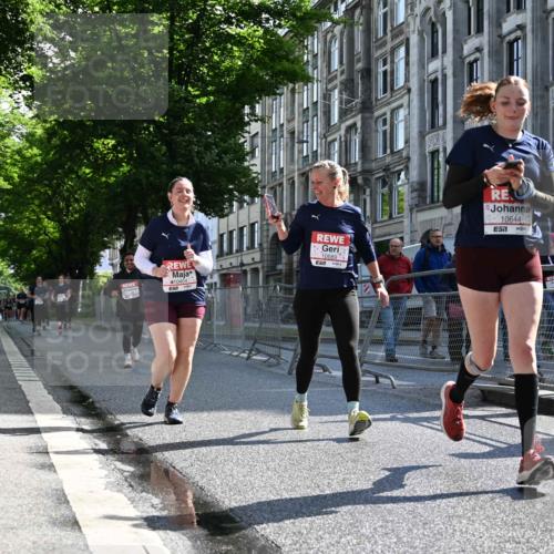 14.06.2026 - REWE Women's Run J. Mangold http://msf.ph/oto/9754825 14.06.2026 10:14:52 Ziel 10374, 10404, 10644, 10689, 11398 meine-sportfotos.de