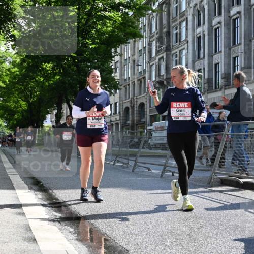 14.06.2026 - REWE Women's Run J. Mangold http://msf.ph/oto/9754830 14.06.2026 10:14:52 Ziel 10374, 10404, 10644, 10689, 11398 meine-sportfotos.de