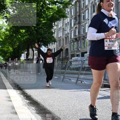 14.06.2026 - REWE Women's Run J. Mangold http://msf.ph/oto/9754845 14.06.2026 10:14:54 Ziel 10374, 10404, 10644, 10689, 11398 meine-sportfotos.de