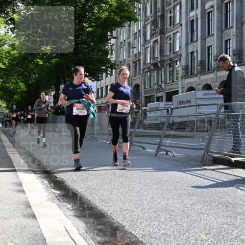14.06.2026 - REWE Women's Run J. Mangold http://msf.ph/oto/9754860 14.06.2026 10:15:01 Ziel 10523, 10577, 10758, 11120, 11430 meine-sportfotos.de