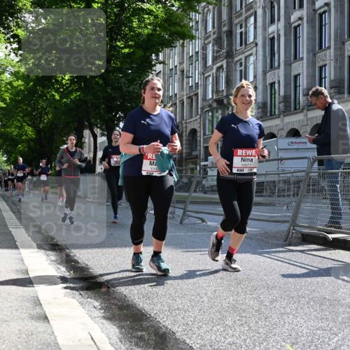 14.06.2026 - REWE Women's Run J. Mangold http://msf.ph/oto/9754871 14.06.2026 10:15:02 Ziel 10523, 10577, 10758, 11120, 11430 meine-sportfotos.de
