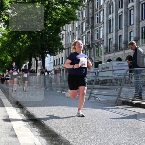 14.06.2026 - REWE Women's Run J. Mangold http://msf.ph/oto/9754901 14.06.2026 10:15:06 Ziel 10330, 10523, 10577, 10758, 11106, 11120, 11151, 11430 meine-sportfotos.de