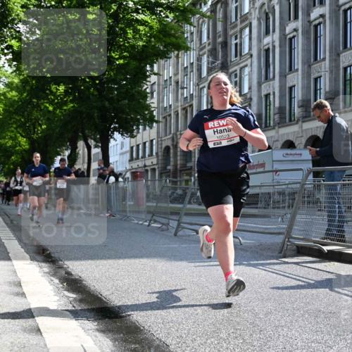 14.06.2026 - REWE Women's Run J. Mangold http://msf.ph/oto/9754903 14.06.2026 10:15:06 Ziel 10330, 10523, 10577, 10758, 11106, 11120, 11151, 11430 meine-sportfotos.de