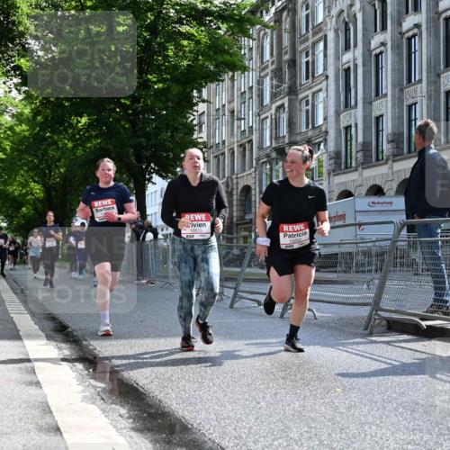 14.06.2026 - REWE Women's Run J. Mangold http://msf.ph/oto/9754970 14.06.2026 10:15:15 Ziel 10202, 10249, 10330, 10570, 10612, 10630, 10746, 11106, 11151 meine-sportfotos.de