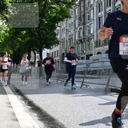 14.06.2026 - REWE Women's Run J. Mangold http://msf.ph/oto/9755047 14.06.2026 10:15:22 Ziel 10171, 10209, 10314, 10420, 10432, 10487, 10619, 10698, 11029, 11168, 11380, 11381 meine-sportfotos.de