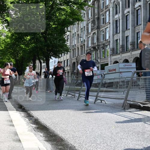 14.06.2026 - REWE Women's Run J. Mangold http://msf.ph/oto/9755050 14.06.2026 10:15:22 Ziel 10171, 10209, 10314, 10420, 10432, 10487, 10619, 10698, 11029, 11168, 11380, 11381 meine-sportfotos.de