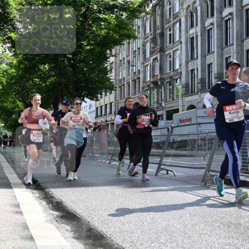 14.06.2026 - REWE Women's Run J. Mangold http://msf.ph/oto/9755076 14.06.2026 10:15:24 Ziel 10171, 10209, 10314, 10420, 10432, 10487, 10619, 10698, 11029, 11168, 11380, 11381 meine-sportfotos.de