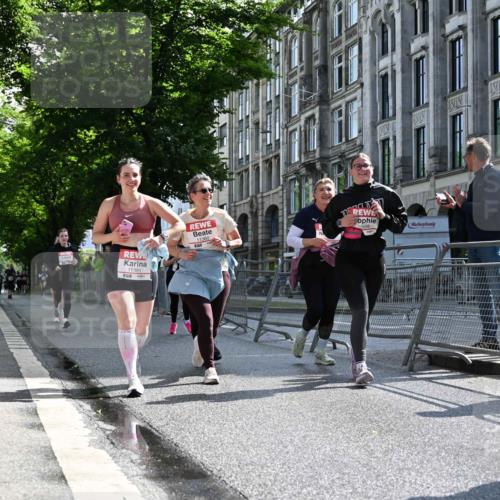 14.06.2026 - REWE Women's Run J. Mangold http://msf.ph/oto/9755084 14.06.2026 10:15:25 Ziel 10171, 10209, 10314, 10420, 10432, 10472, 10487, 10619, 10698, 11029, 11168, 11380, 11381 meine-sportfotos.de
