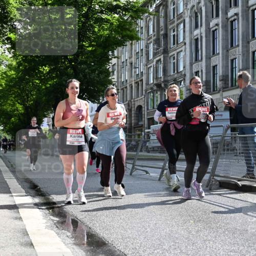 14.06.2026 - REWE Women's Run J. Mangold http://msf.ph/oto/9755090 14.06.2026 10:15:25 Ziel 10171, 10209, 10314, 10420, 10432, 10472, 10487, 10619, 10698, 11029, 11168, 11380, 11381 meine-sportfotos.de