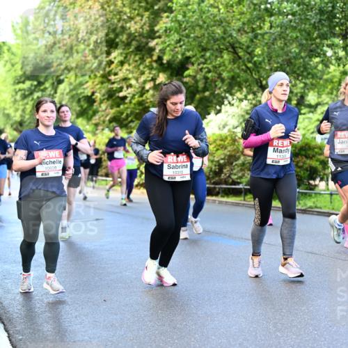 14.06.2026 - REWE Women's Run Dr. Thomas Lammeyer http://msf.ph/oto/9755102 14.06.2026 09:18:32 Laufen 32, 10608, 57, 10315, 11383, 7 meine-sportfotos.de