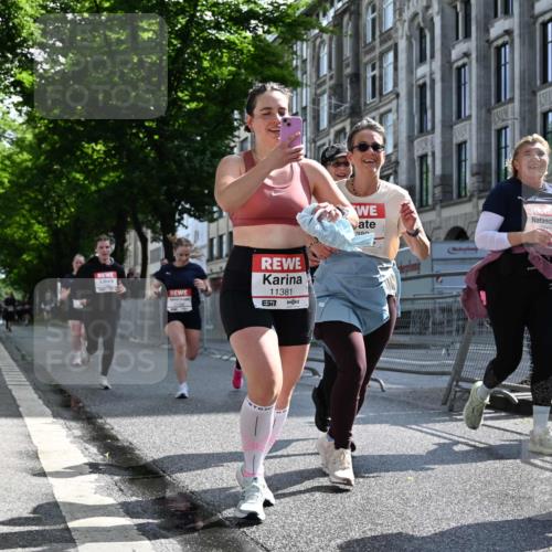 14.06.2026 - REWE Women's Run J. Mangold http://msf.ph/oto/9755104 14.06.2026 10:15:26 Ziel 10171, 10209, 10314, 10420, 10432, 10472, 10487, 10619, 10698, 11029, 11168, 11380, 11381 meine-sportfotos.de