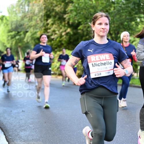14.06.2026 - REWE Women's Run Dr. Thomas Lammeyer http://msf.ph/oto/9755120 14.06.2026 09:18:33 Laufen 10608, 10315 meine-sportfotos.de