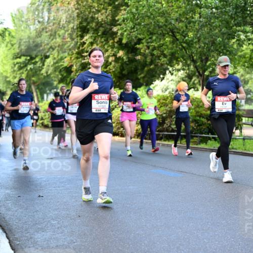 14.06.2026 - REWE Women's Run Dr. Thomas Lammeyer http://msf.ph/oto/9755126 14.06.2026 09:18:34 Laufen 11325, 7, 11131, 1533 meine-sportfotos.de