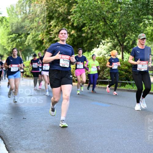 14.06.2026 - REWE Women's Run Dr. Thomas Lammeyer http://msf.ph/oto/9755128 14.06.2026 09:18:34 Laufen 11325, 57, 11131, 57, 11533, 7 meine-sportfotos.de
