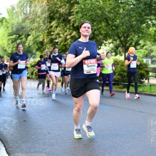 14.06.2026 - REWE Women's Run Dr. Thomas Lammeyer http://msf.ph/oto/9755137 14.06.2026 09:18:34 Laufen 11325, 11131 meine-sportfotos.de