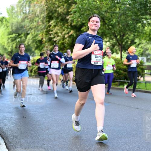 14.06.2026 - REWE Women's Run Dr. Thomas Lammeyer http://msf.ph/oto/9755140 14.06.2026 09:18:34 Laufen 11325, 11131, 7 meine-sportfotos.de