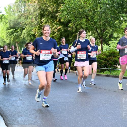 14.06.2026 - REWE Women's Run Dr. Thomas Lammeyer http://msf.ph/oto/9755153 14.06.2026 09:18:36 Laufen 10784, 57, 100, 57, 10043 meine-sportfotos.de
