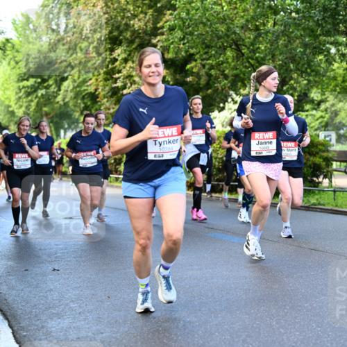 14.06.2026 - REWE Women's Run Dr. Thomas Lammeyer http://msf.ph/oto/9755158 14.06.2026 09:18:36 Laufen 10784, 10043, 7 meine-sportfotos.de