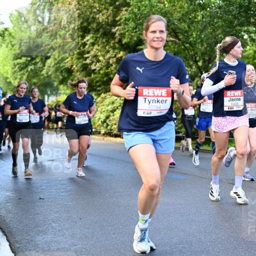 14.06.2026 - REWE Women's Run Dr. Thomas Lammeyer http://msf.ph/oto/9755166 14.06.2026 09:18:37 Laufen 10784, 10043, 10845 meine-sportfotos.de