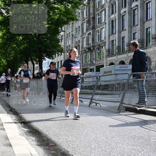 14.06.2026 - REWE Women's Run J. Mangold http://msf.ph/oto/9755189 14.06.2026 10:15:50 Ziel 10037, 10038, 10143, 10179, 11072, 11085 meine-sportfotos.de