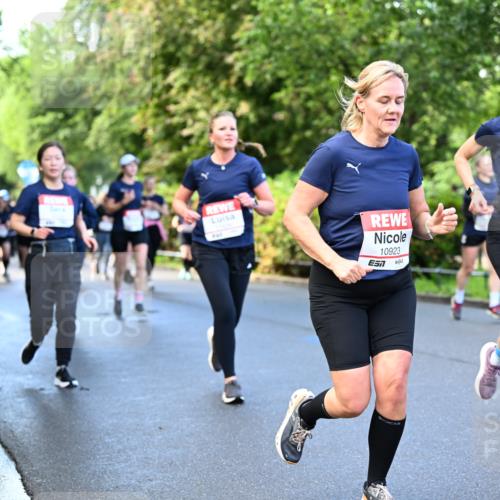 14.06.2026 - REWE Women's Run Dr. Thomas Lammeyer http://msf.ph/oto/9755202 14.06.2026 09:18:40 Laufen 10923, 10377 meine-sportfotos.de