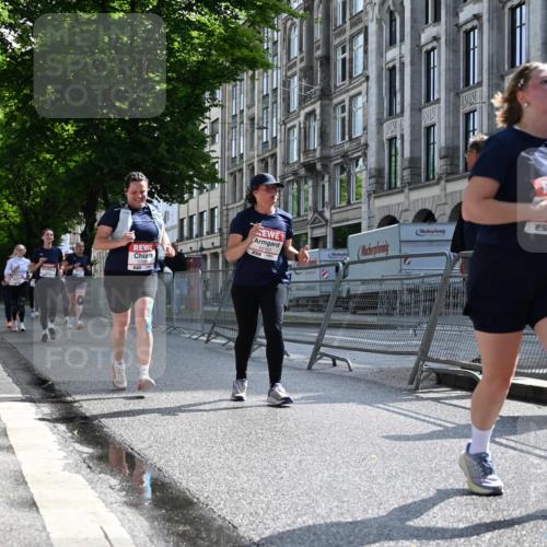 14.06.2026 - REWE Women's Run J. Mangold http://msf.ph/oto/9755206 14.06.2026 10:15:52 Ziel 10143, 10289, 11072, 11085 meine-sportfotos.de