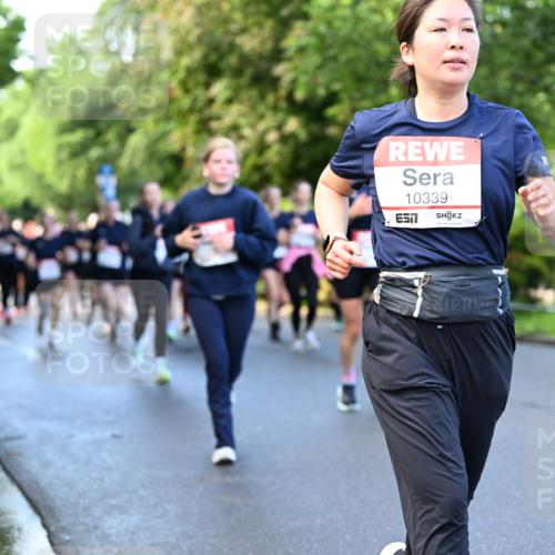 14.06.2026 - REWE Women's Run Dr. Thomas Lammeyer http://msf.ph/oto/9755211 14.06.2026 09:18:42 Laufen 10339, 7 meine-sportfotos.de