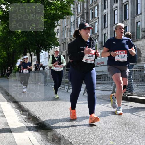 14.06.2026 - REWE Women's Run J. Mangold http://msf.ph/oto/9755266 14.06.2026 10:15:59 Ziel 10200, 10289, 10658, 11061, 11227, 11490 meine-sportfotos.de