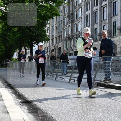 14.06.2026 - REWE Women's Run J. Mangold http://msf.ph/oto/9755286 14.06.2026 10:16:01 Ziel 10200, 10289, 10658, 11061, 11222, 11227, 11490 meine-sportfotos.de