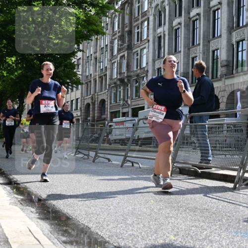 14.06.2026 - REWE Women's Run J. Mangold http://msf.ph/oto/9755331 14.06.2026 10:16:52 Ziel 10035, 10216, 10829, 10957, 10990, 11000, 11226, 11400 meine-sportfotos.de