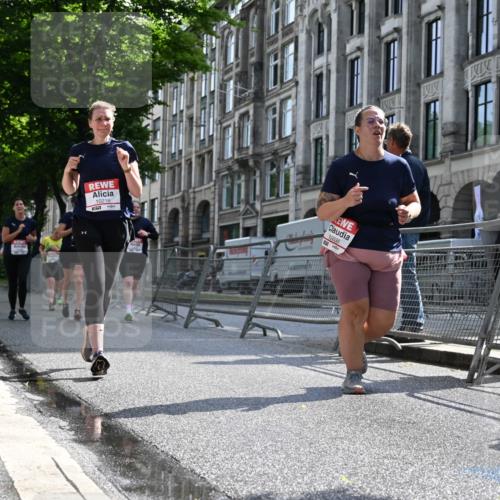 14.06.2026 - REWE Women's Run J. Mangold http://msf.ph/oto/9755333 14.06.2026 10:16:53 Ziel 10035, 10216, 10957, 10990, 11000, 11226, 11400 meine-sportfotos.de