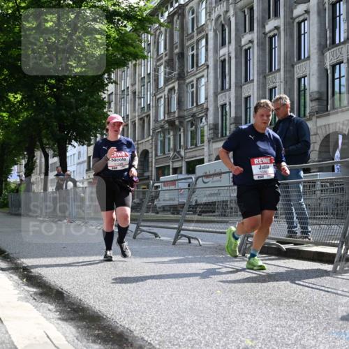 14.06.2026 - REWE Women's Run J. Mangold http://msf.ph/oto/9755377 14.06.2026 10:16:59 Ziel 10863, 10957, 10990, 11000, 11088, 11226, 11400 meine-sportfotos.de