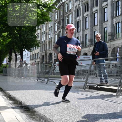 14.06.2026 - REWE Women's Run J. Mangold http://msf.ph/oto/9755388 14.06.2026 10:17:00 Ziel 10863, 10957, 10990, 11000, 11088, 11226, 11400 meine-sportfotos.de