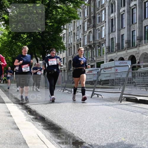 14.06.2026 - REWE Women's Run J. Mangold http://msf.ph/oto/9755390 14.06.2026 10:17:22 Ziel 10270, 10316, 10615, 10877 meine-sportfotos.de