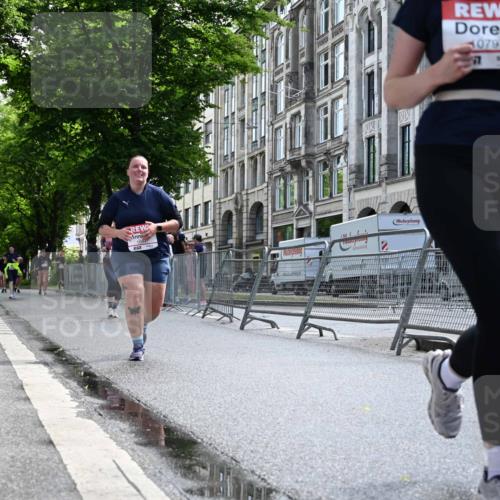 14.06.2026 - REWE Women's Run J. Mangold http://msf.ph/oto/9755437 14.06.2026 10:17:29 Ziel 10615, 10797, 10807, 10877, 10941 meine-sportfotos.de