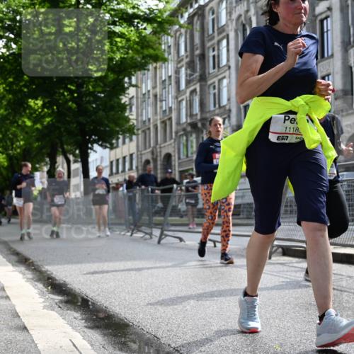 14.06.2026 - REWE Women's Run J. Mangold http://msf.ph/oto/9755484 14.06.2026 10:17:43 Ziel 10157, 10515, 11189, 11449 meine-sportfotos.de