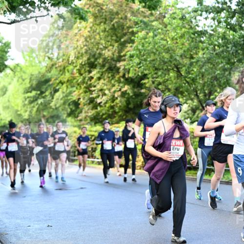 14.06.2026 - REWE Women's Run Dr. Thomas Lammeyer http://msf.ph/oto/9755487 14.06.2026 09:19:02 Laufen 10724, 57, 9, 11377 meine-sportfotos.de