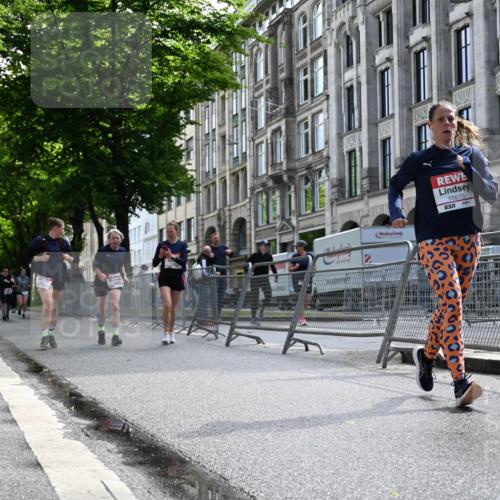 14.06.2026 - REWE Women's Run J. Mangold http://msf.ph/oto/9755488 14.06.2026 10:17:44 Ziel 10157, 10515, 10865, 10866, 11189, 11449 meine-sportfotos.de