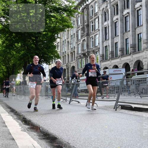 14.06.2026 - REWE Women's Run J. Mangold http://msf.ph/oto/9755493 14.06.2026 10:17:46 Ziel 10157, 10515, 10865, 10866, 11189, 11449 meine-sportfotos.de