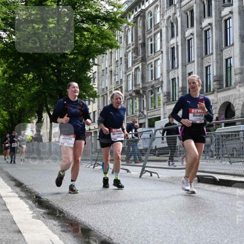 14.06.2026 - REWE Women's Run J. Mangold http://msf.ph/oto/9755501 14.06.2026 10:17:47 Ziel 10157, 10515, 10865, 10866, 11189, 11449 meine-sportfotos.de