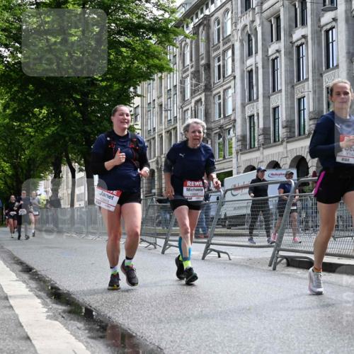 14.06.2026 - REWE Women's Run J. Mangold http://msf.ph/oto/9755506 14.06.2026 10:17:47 Ziel 10157, 10515, 10865, 10866, 11189, 11449 meine-sportfotos.de