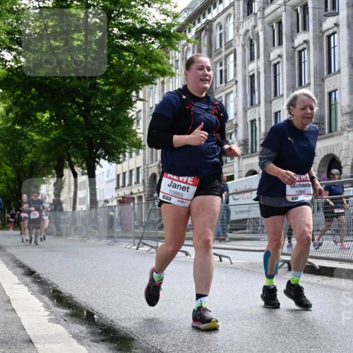 14.06.2026 - REWE Women's Run J. Mangold http://msf.ph/oto/9755515 14.06.2026 10:17:48 Ziel 10157, 10515, 10865, 10866, 11449 meine-sportfotos.de