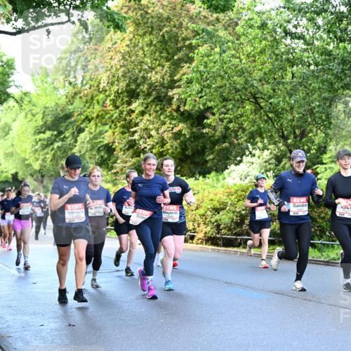 14.06.2026 - REWE Women's Run Dr. Thomas Lammeyer http://msf.ph/oto/9755529 14.06.2026 09:19:04 Laufen 11221, 11477 meine-sportfotos.de