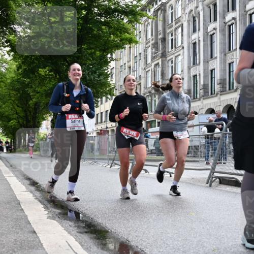 14.06.2026 - REWE Women's Run J. Mangold http://msf.ph/oto/9755542 14.06.2026 10:17:56 Ziel 10141, 10707, 10851, 11314 meine-sportfotos.de