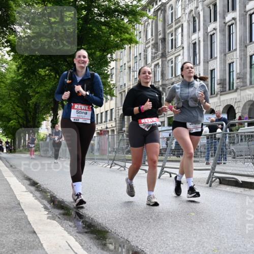 14.06.2026 - REWE Women's Run J. Mangold http://msf.ph/oto/9755544 14.06.2026 10:17:57 Ziel 10141, 10707, 10851, 11314 meine-sportfotos.de