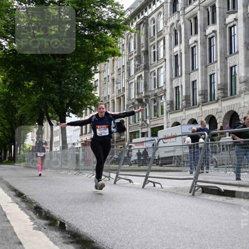 14.06.2026 - REWE Women's Run J. Mangold http://msf.ph/oto/9755568 14.06.2026 10:18:02 Ziel 10684, 10707, 10851, 11314 meine-sportfotos.de