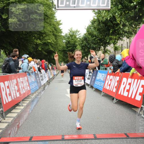14.06.2026 - REWE Women's Run Strokosch-Dieckow http://msf.ph/oto/9755580 14.06.2026 09:47:15 Ziel 10430, 10601 meine-sportfotos.de