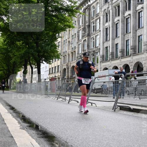 14.06.2026 - REWE Women's Run J. Mangold http://msf.ph/oto/9755597 14.06.2026 10:18:07 Ziel 10684, 10864 meine-sportfotos.de