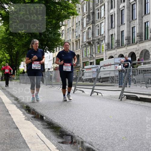 14.06.2026 - REWE Women's Run J. Mangold http://msf.ph/oto/9755620 14.06.2026 10:18:20 Ziel 10506, 11100 meine-sportfotos.de