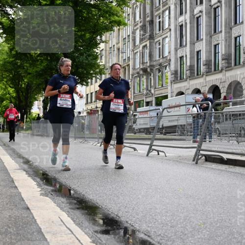 14.06.2026 - REWE Women's Run J. Mangold http://msf.ph/oto/9755623 14.06.2026 10:18:21 Ziel 10506, 11100 meine-sportfotos.de